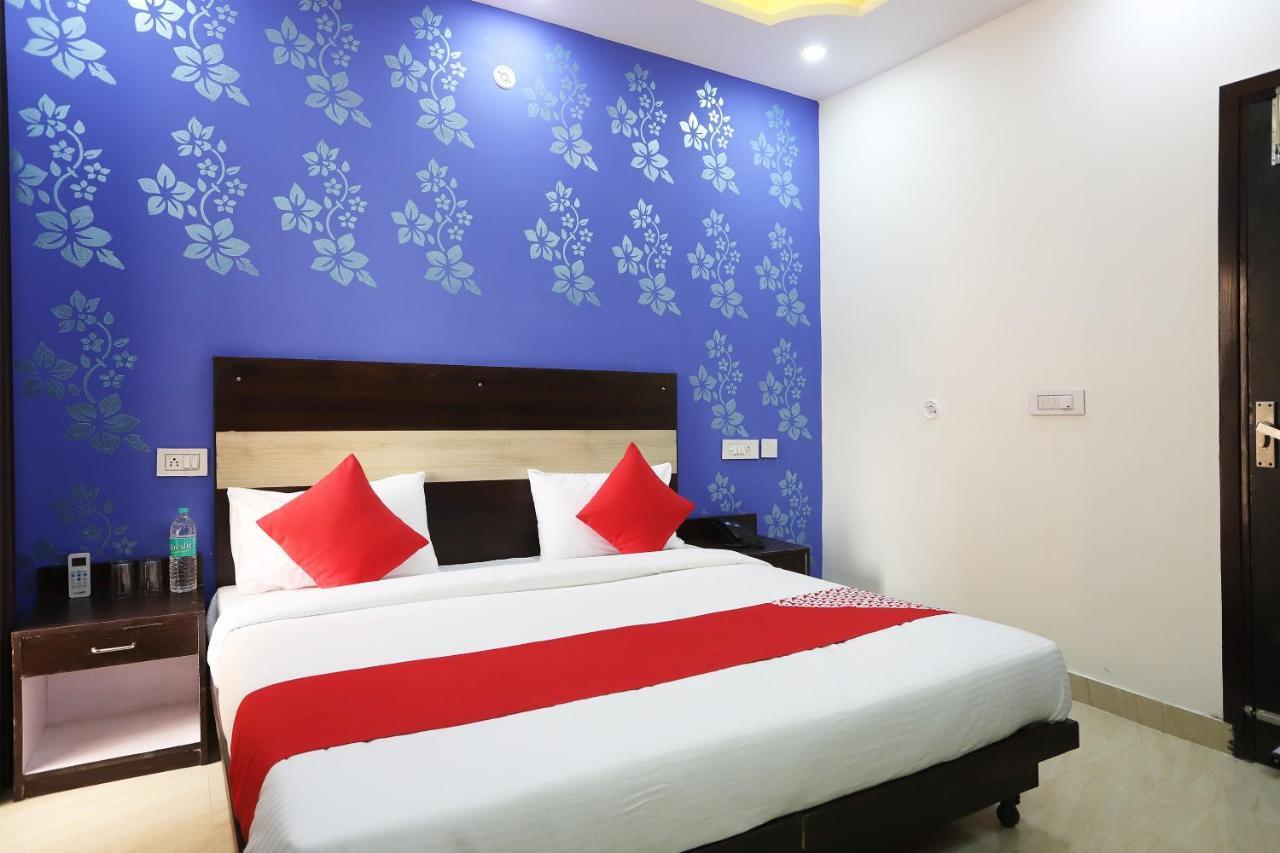 Hotel Oyo Flagship 42619 Diamond Key Delhi Zewnętrze zdjęcie