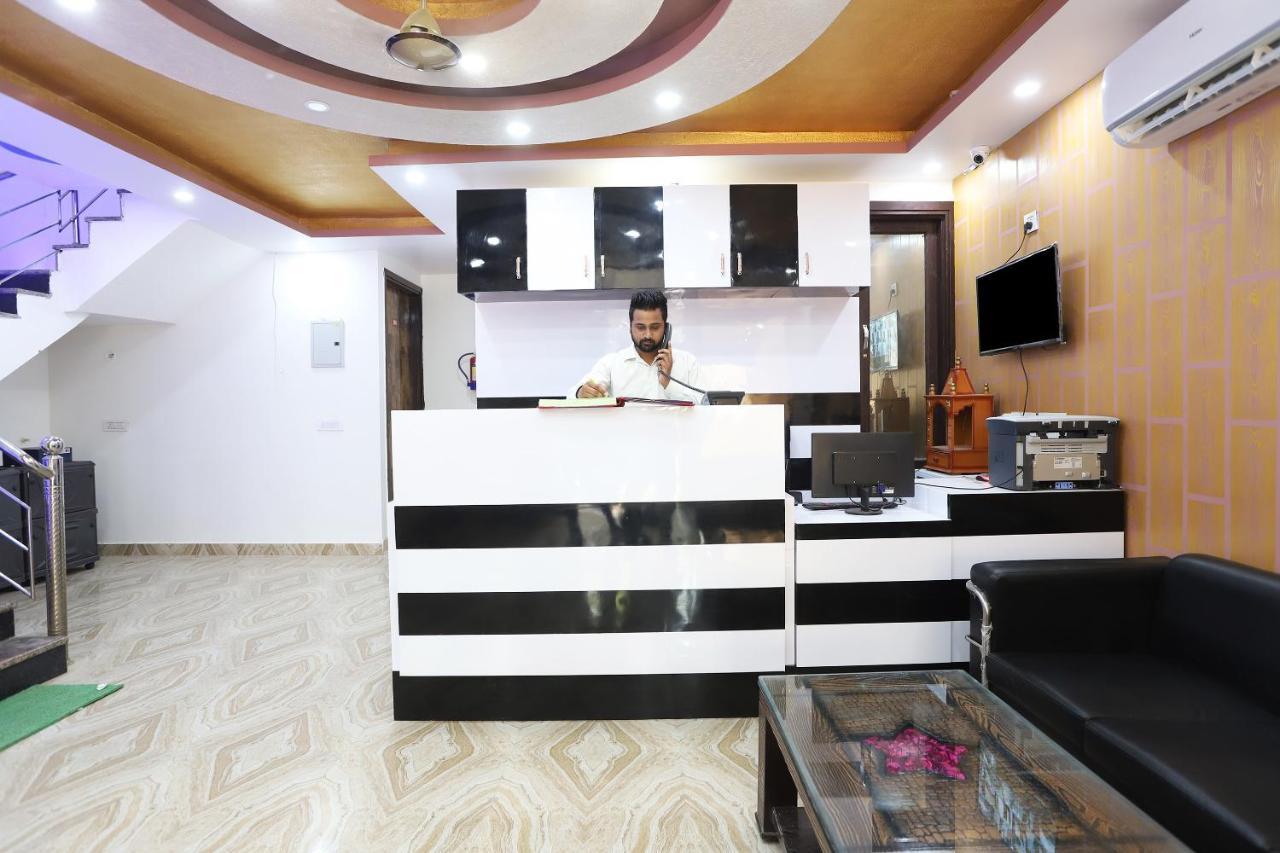 Hotel Oyo Flagship 42619 Diamond Key Delhi Zewnętrze zdjęcie